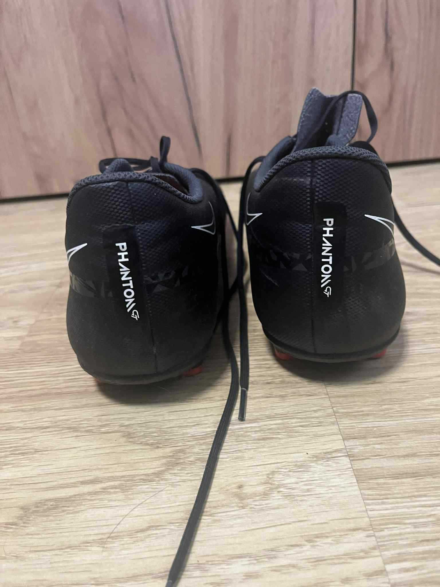 Buty Piłkarskie korki/ lanki NIKE PHANTOM GT2 Club FG/MG rozmiar 46