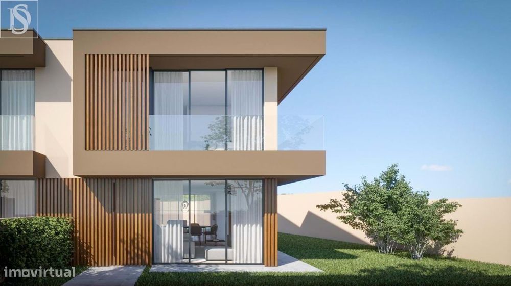 Moradia T3, NOVA, de LUXO, perto de Espinho
