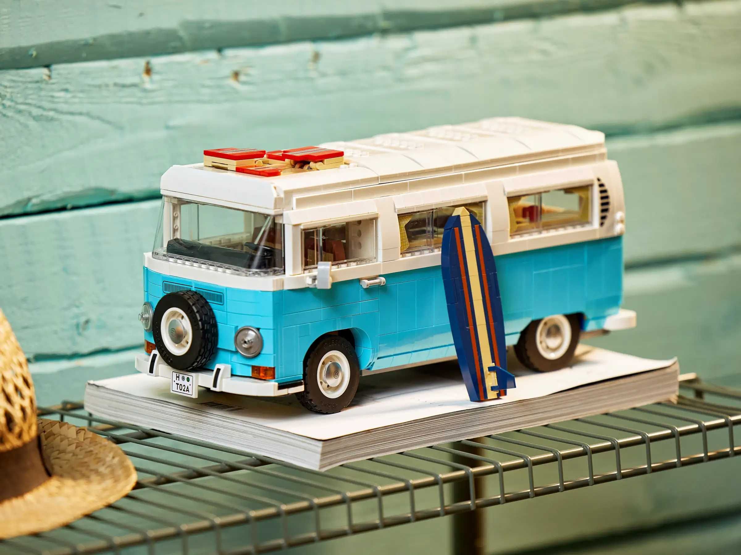 LEGO Volkswagen T2 Camper Van (10279)