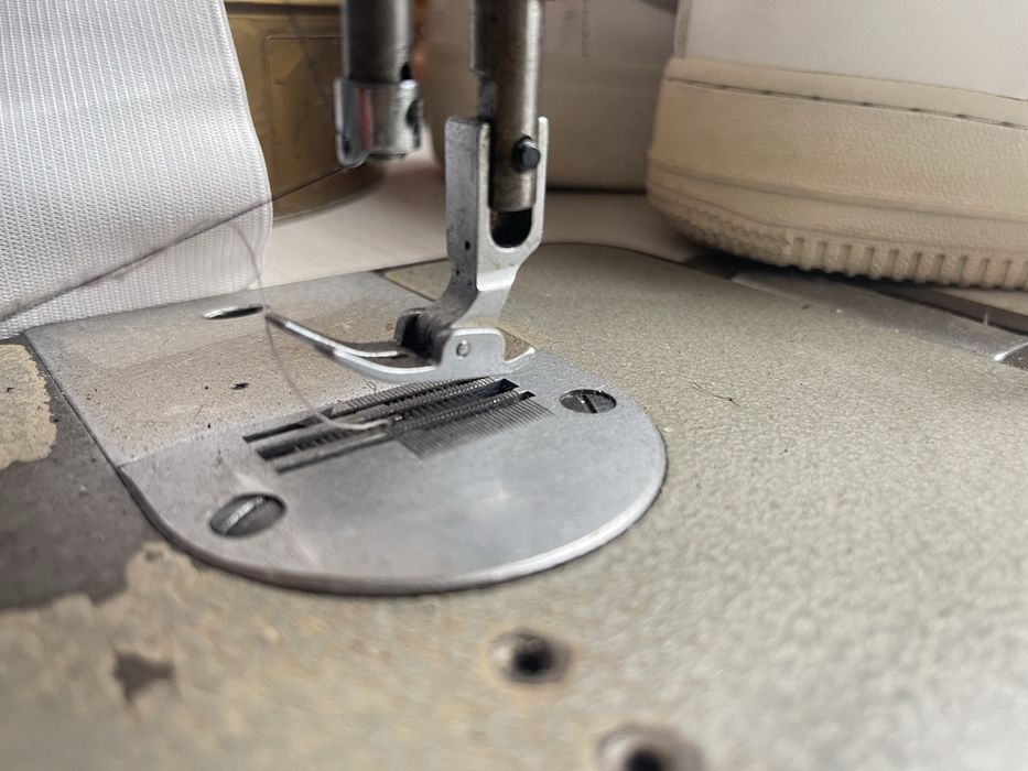 Maquina de costura industrial