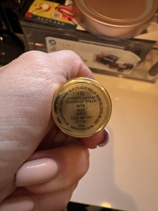 Помада для губ Kelly новая