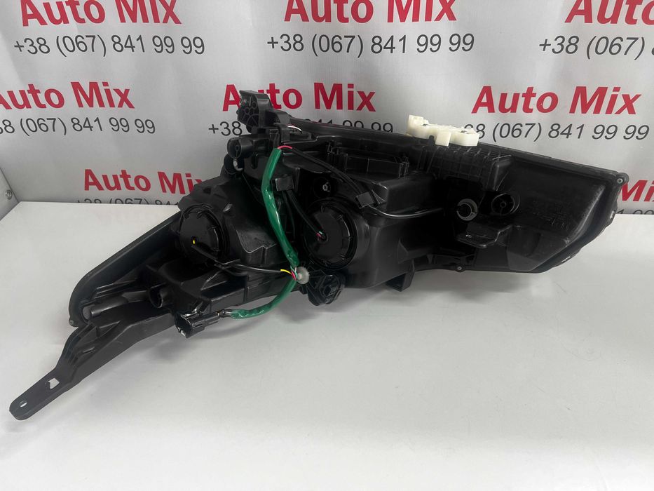 Фара Nissan Leaf 2 260105SH0A Led на 1 лінзі