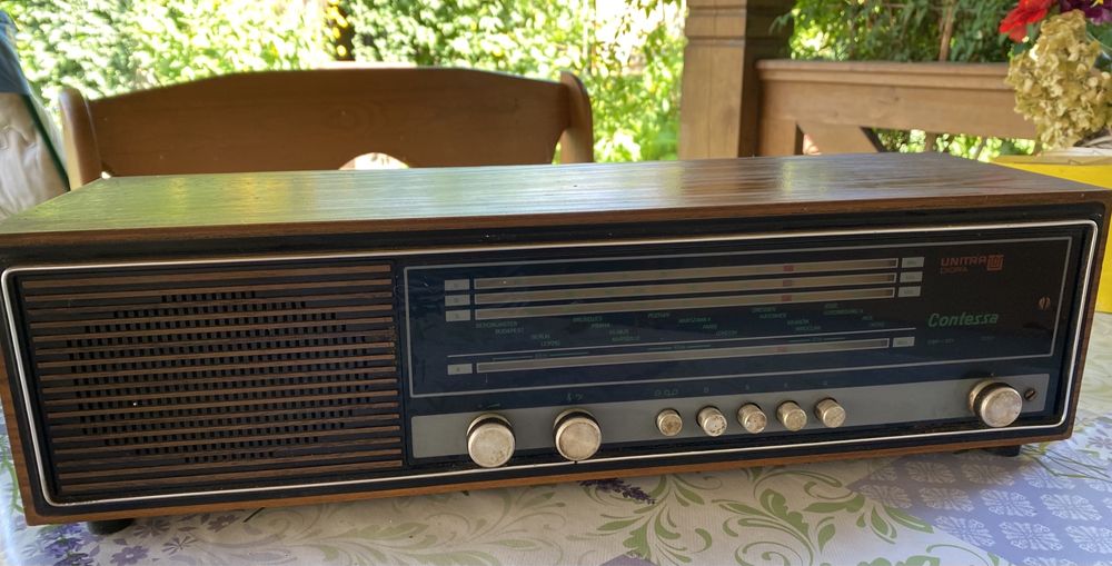 Radio Unitra w stylu retro
