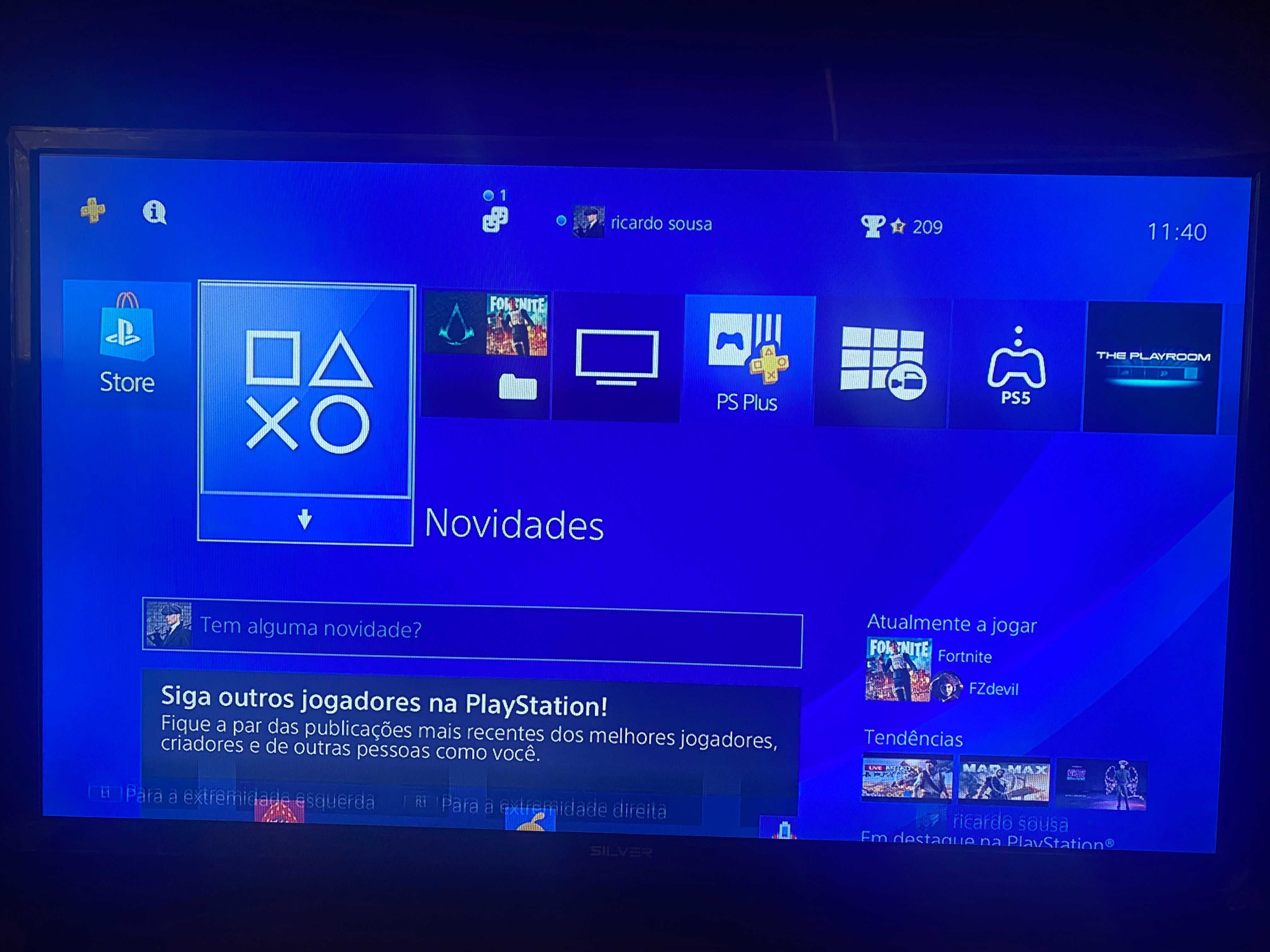 Vendo PS4 SLIM 1TB em bom estado a 200€ leiam a descrição