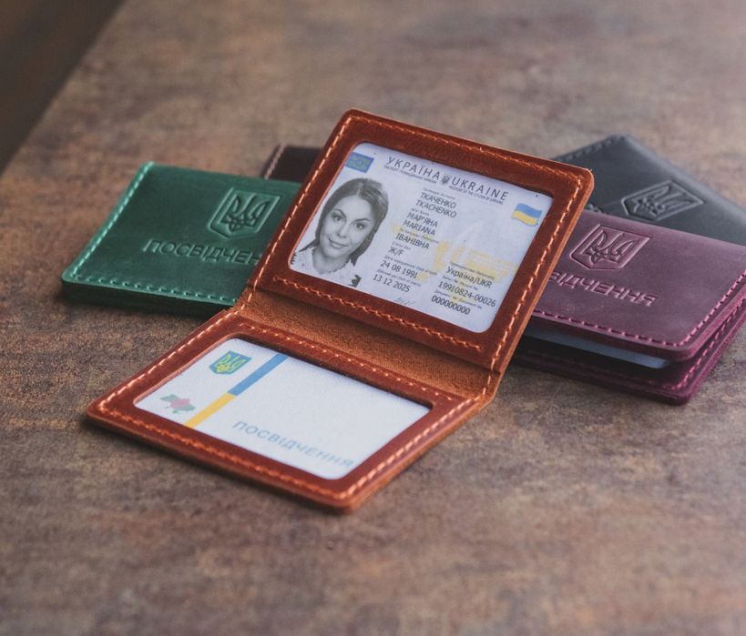 Шкіряна обкладинка на пластикове посвідчення, обложка на удостоверение