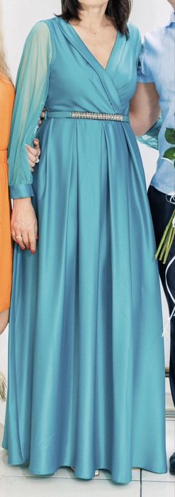 Сукня на випуск або свято атласна довга