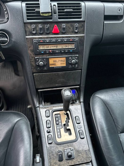 Mercedes e210 3.2 бензин автомат