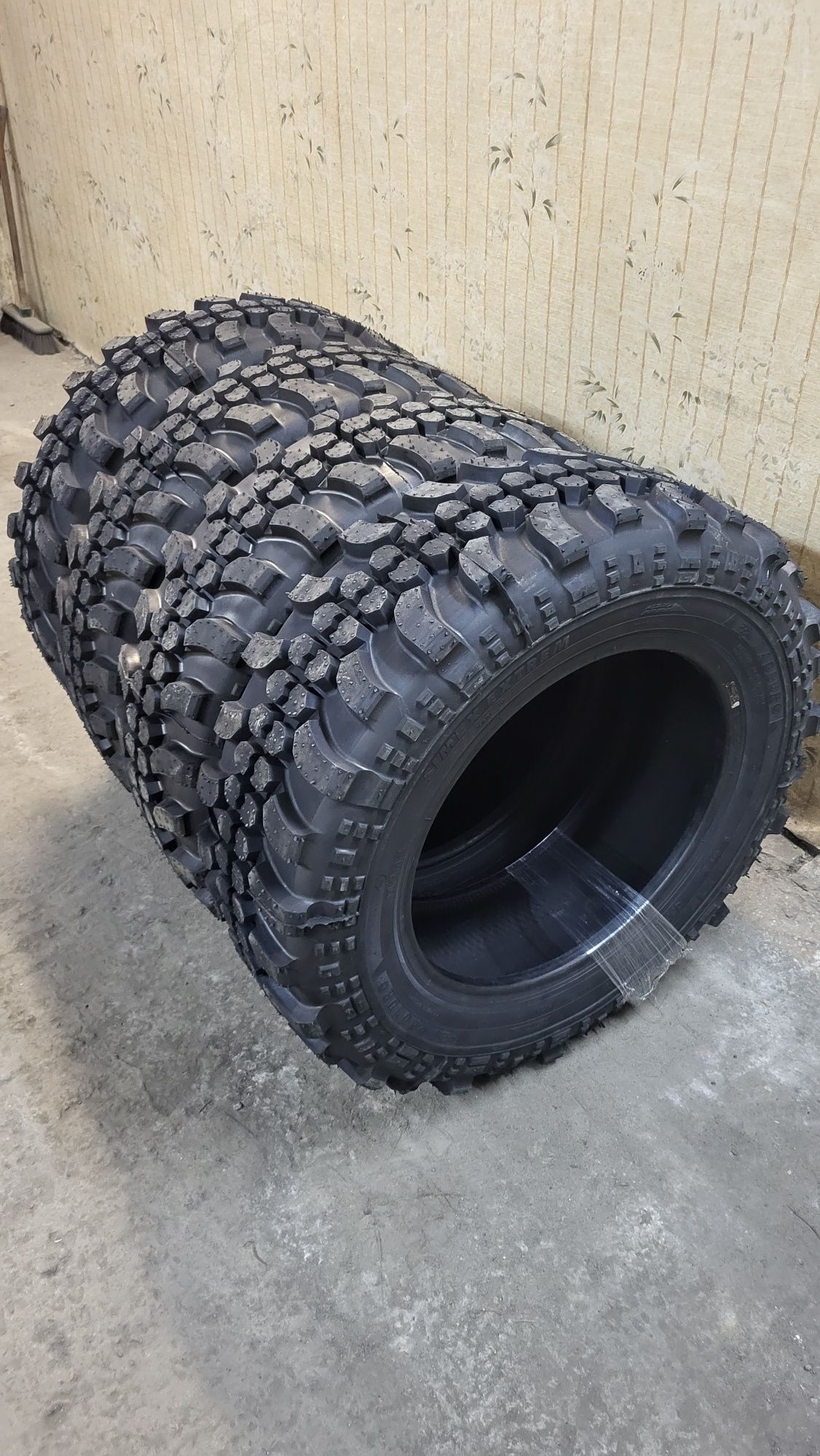 215/65 R16 Болотні шини SIEMEX EXTREM на Ниву, Nissan 215/65/16