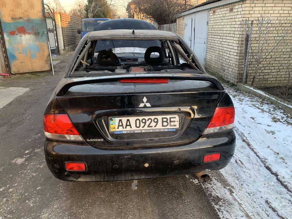 Митсубиси ланцер 9 MITSUBISHI LANCER  четверть правая крыша