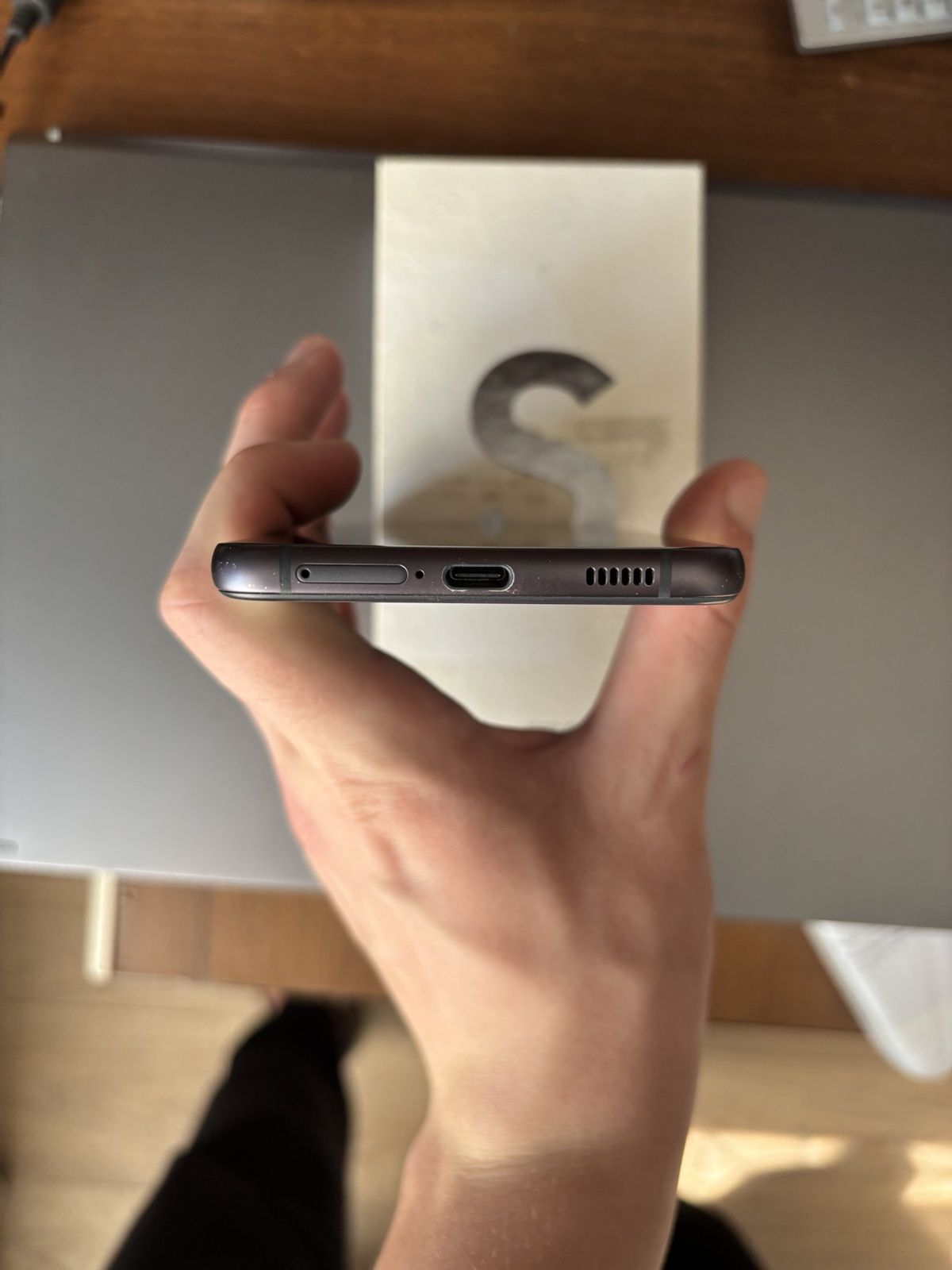 Samsung S21 Fe 6/128 на 2сім європейська версія