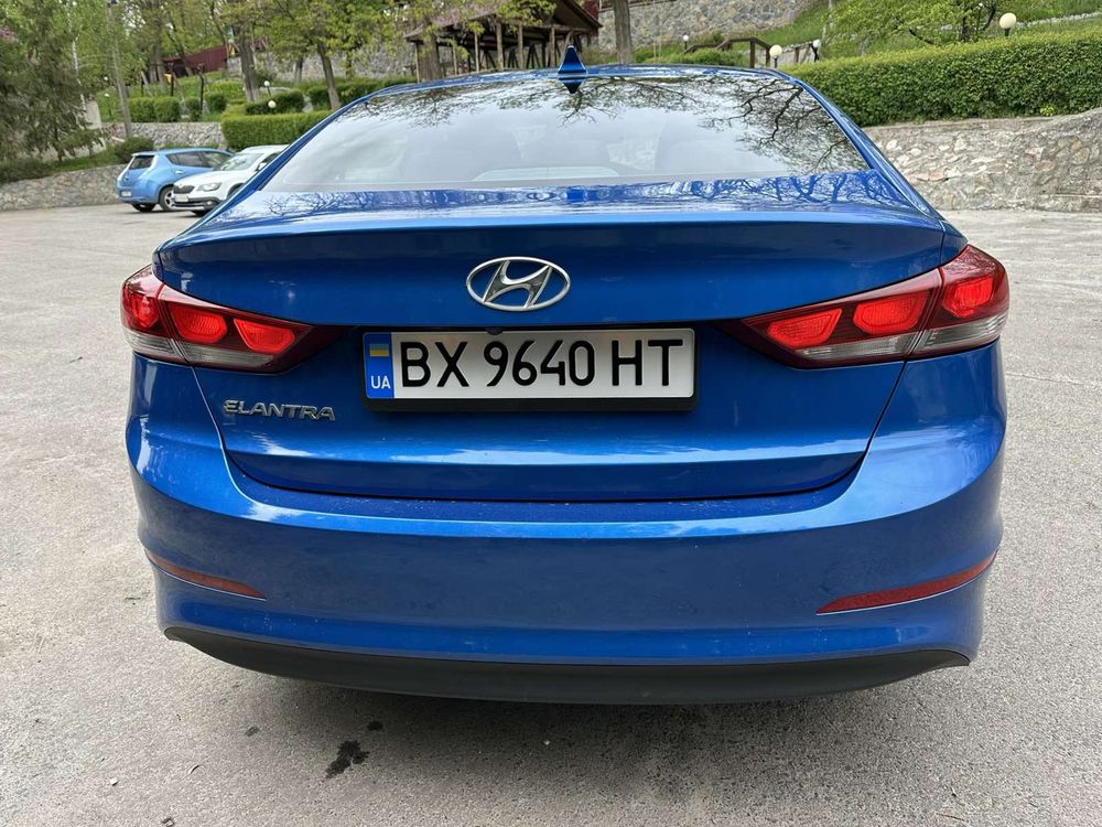 Hyundai Elantra 2018