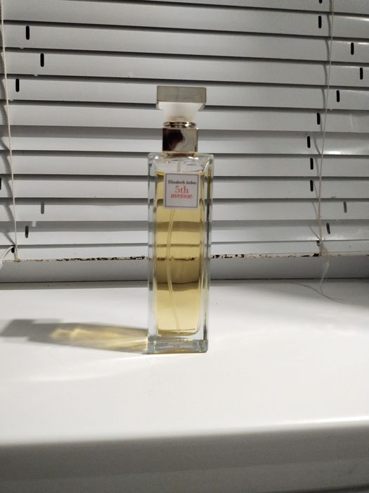 Духи, Парфумована вода, парфуми, туалетна вода.