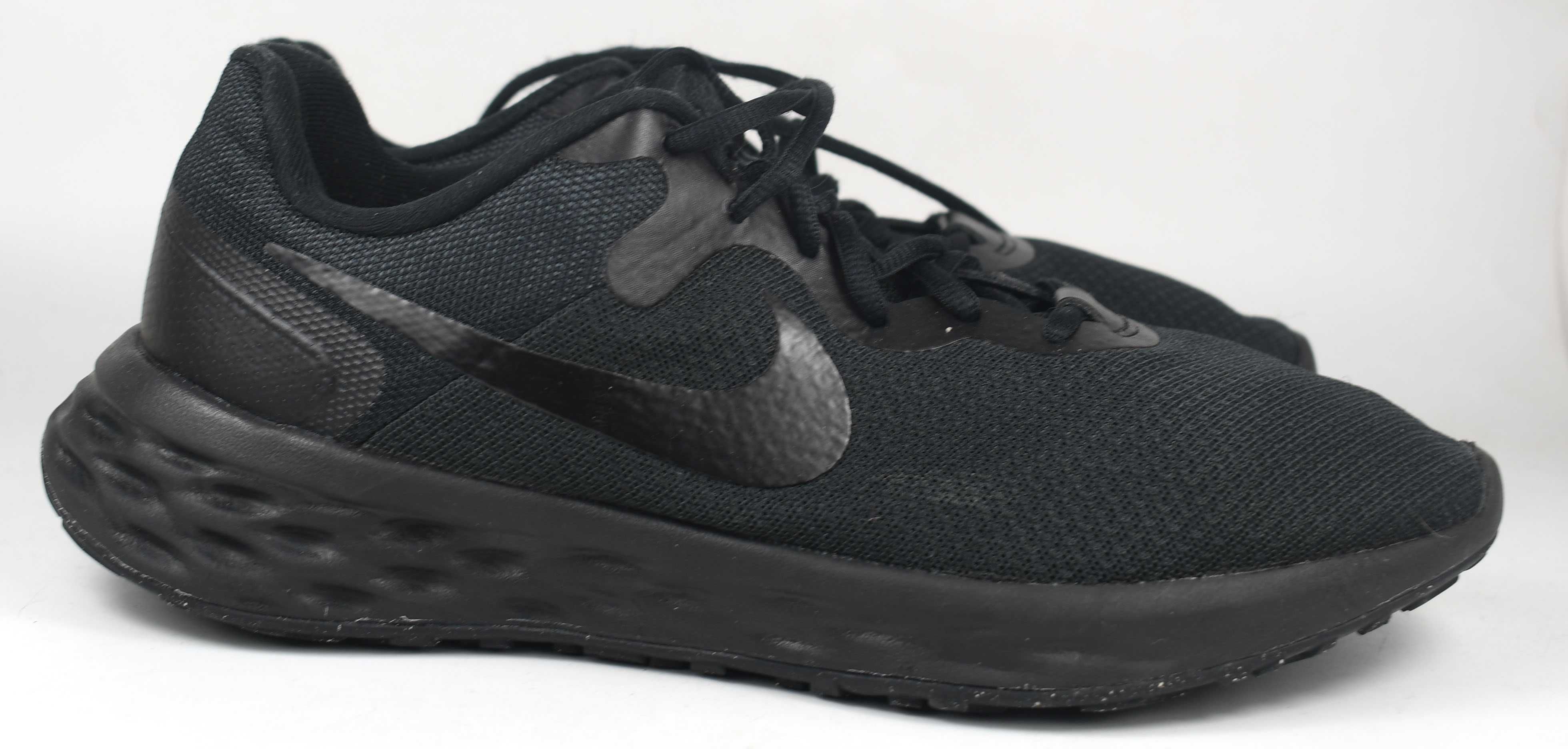 Używane Buty do biegania Nike Revolution 6 Nn DC3728  roz. 42,5