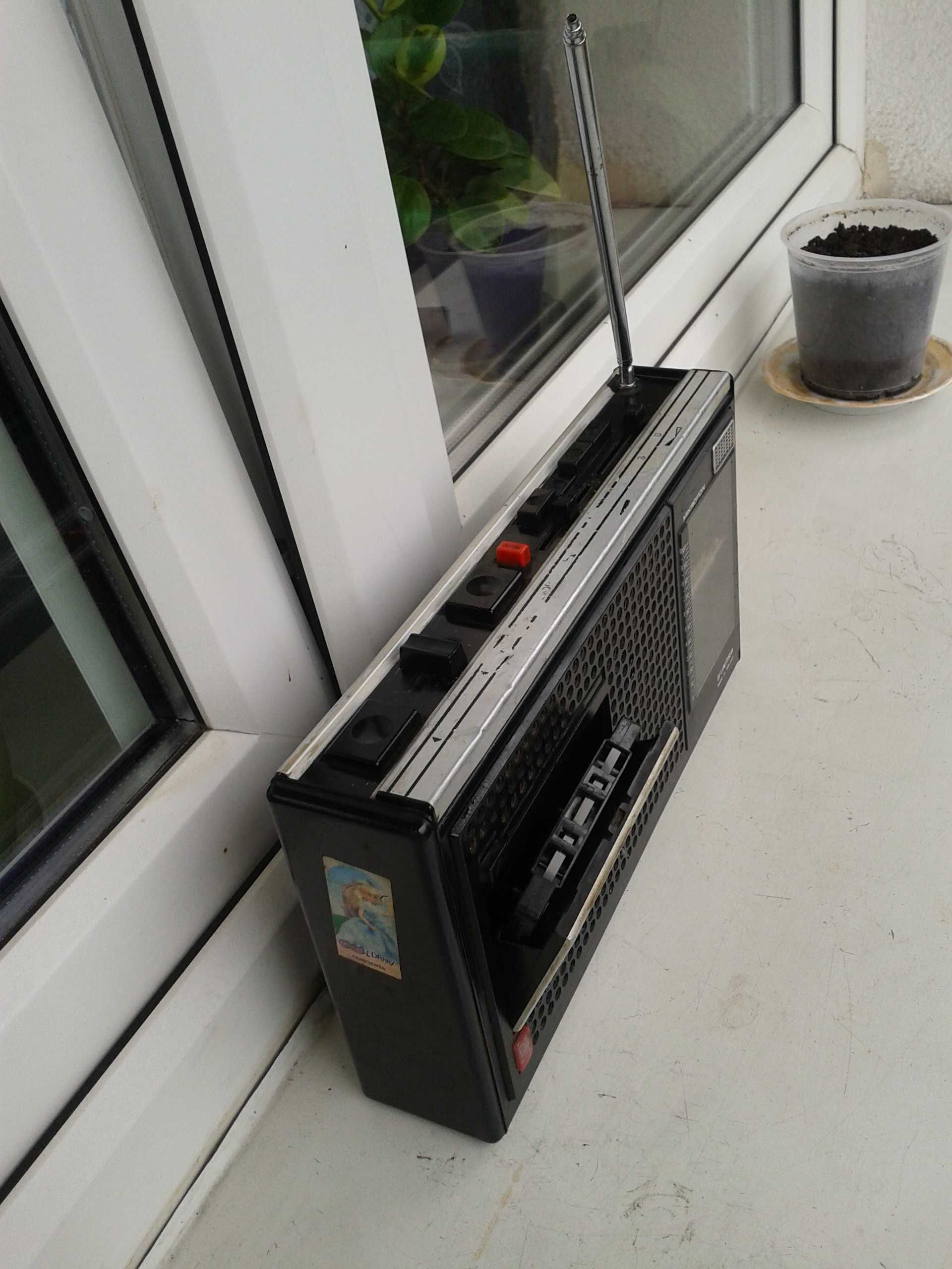 Radiomagnetofon "Grundig MK-2500"
