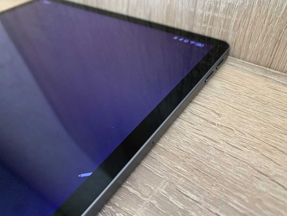Планшет-ноутбук з сімкартою Lenovo Idea Tablet Black 11"