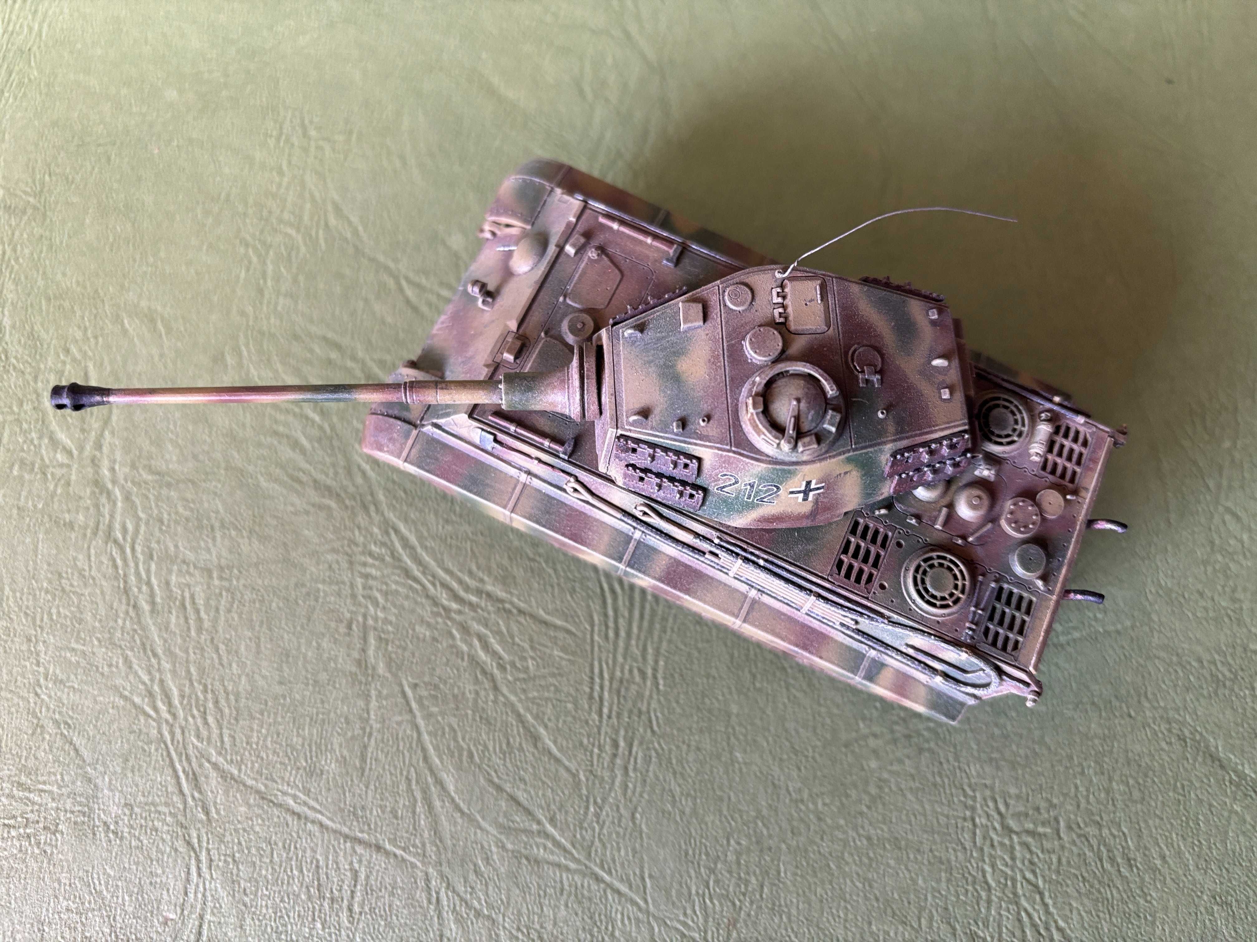 Tygrys II Królewski - model w skali 1/72