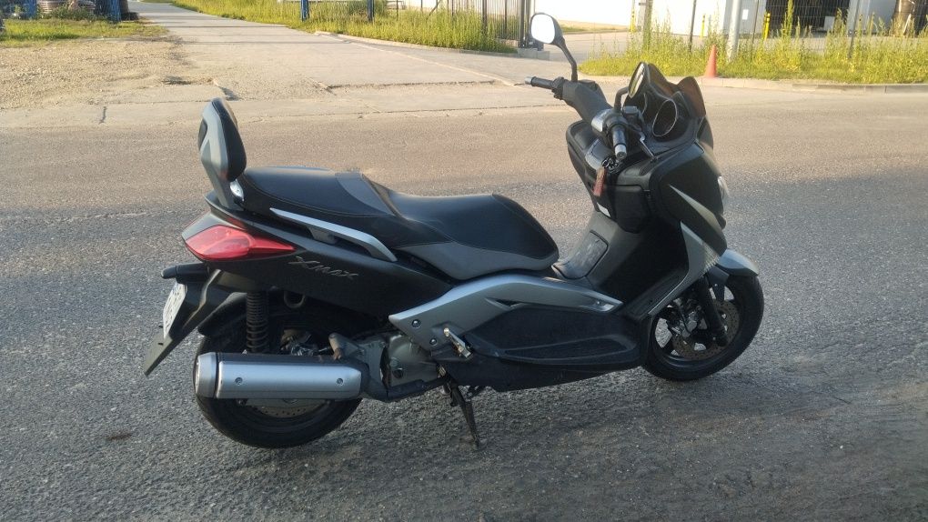 X- Max125 Prywatnie niski przebieg super stan nowe opony