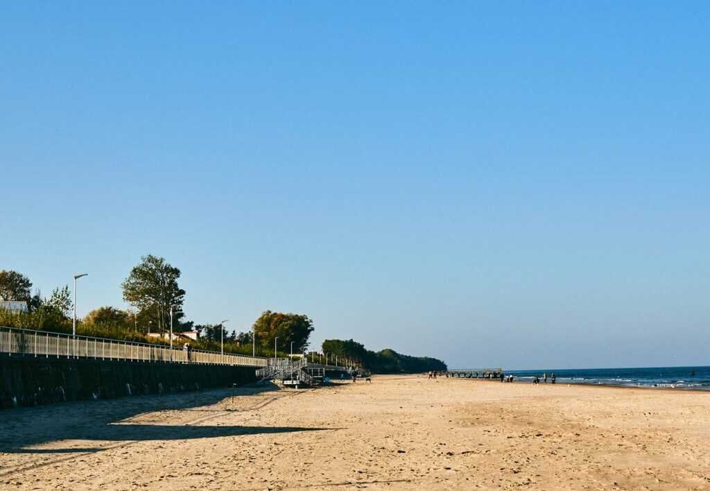 Do wynajęcia miejsce do sprzedaży lodów w Sarbinowie na plaży !!!