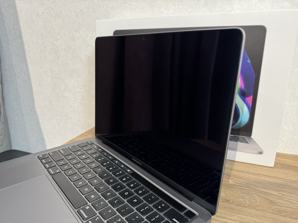 Apple Macbook pro 13 m1 8gb 256gb