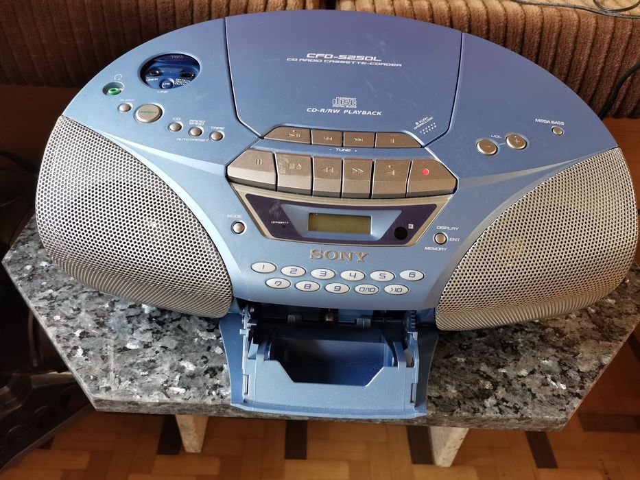 Boombox Sony CDF-S250L