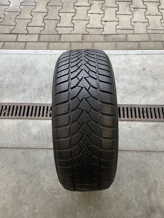 215/55 R17 Uniroyal Zimowa