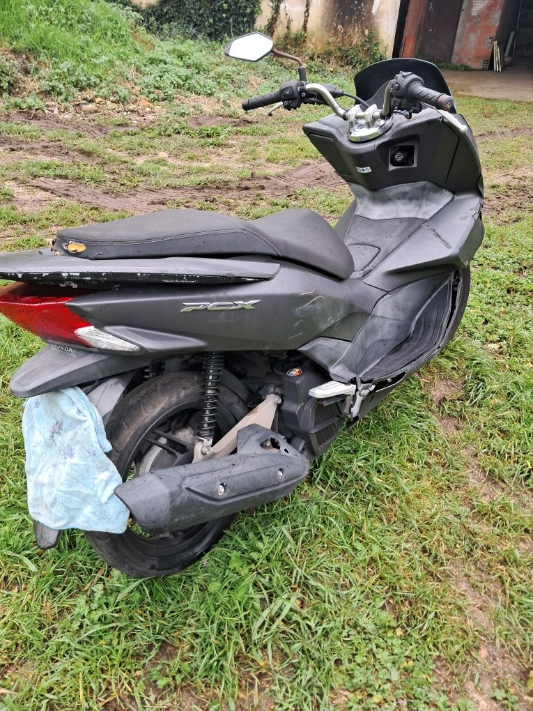 Honda pcx 125 **