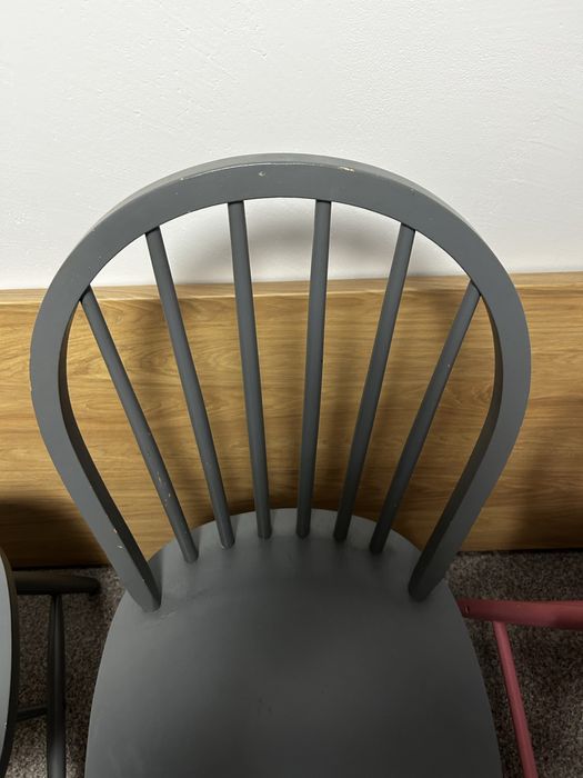 4 krzesla plus 1 dzieciece ikea