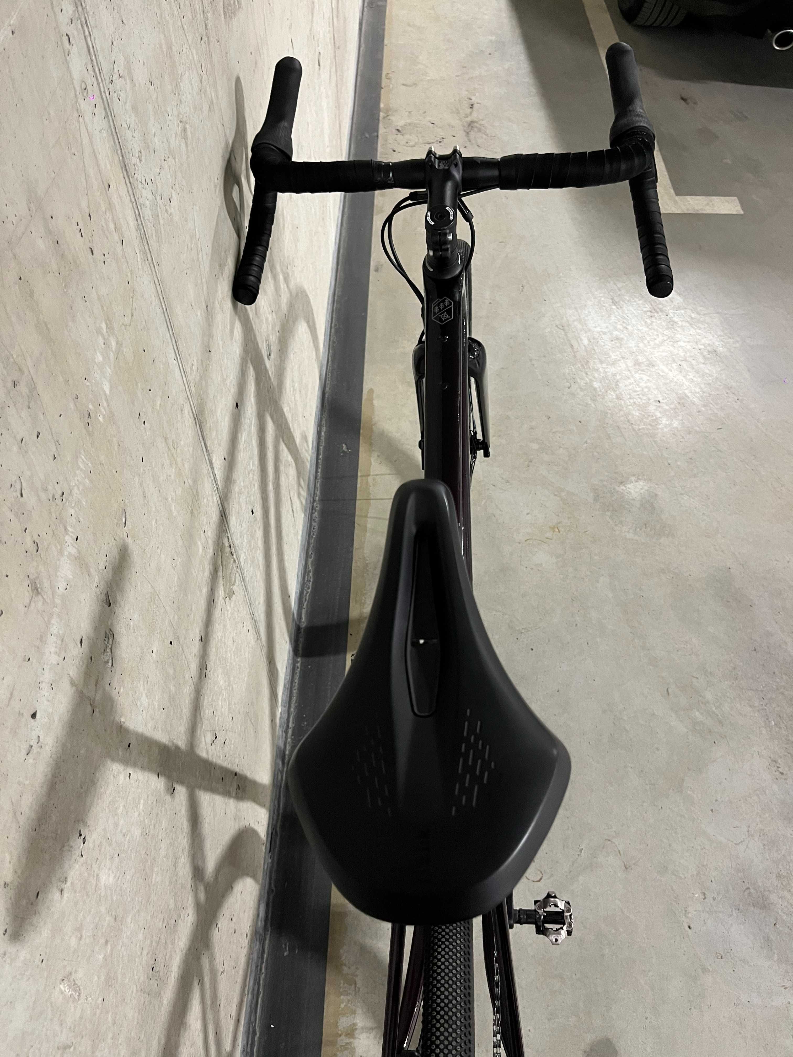 Kross Esker 7.0 2023 – karbonowy gravel Shimano GRX