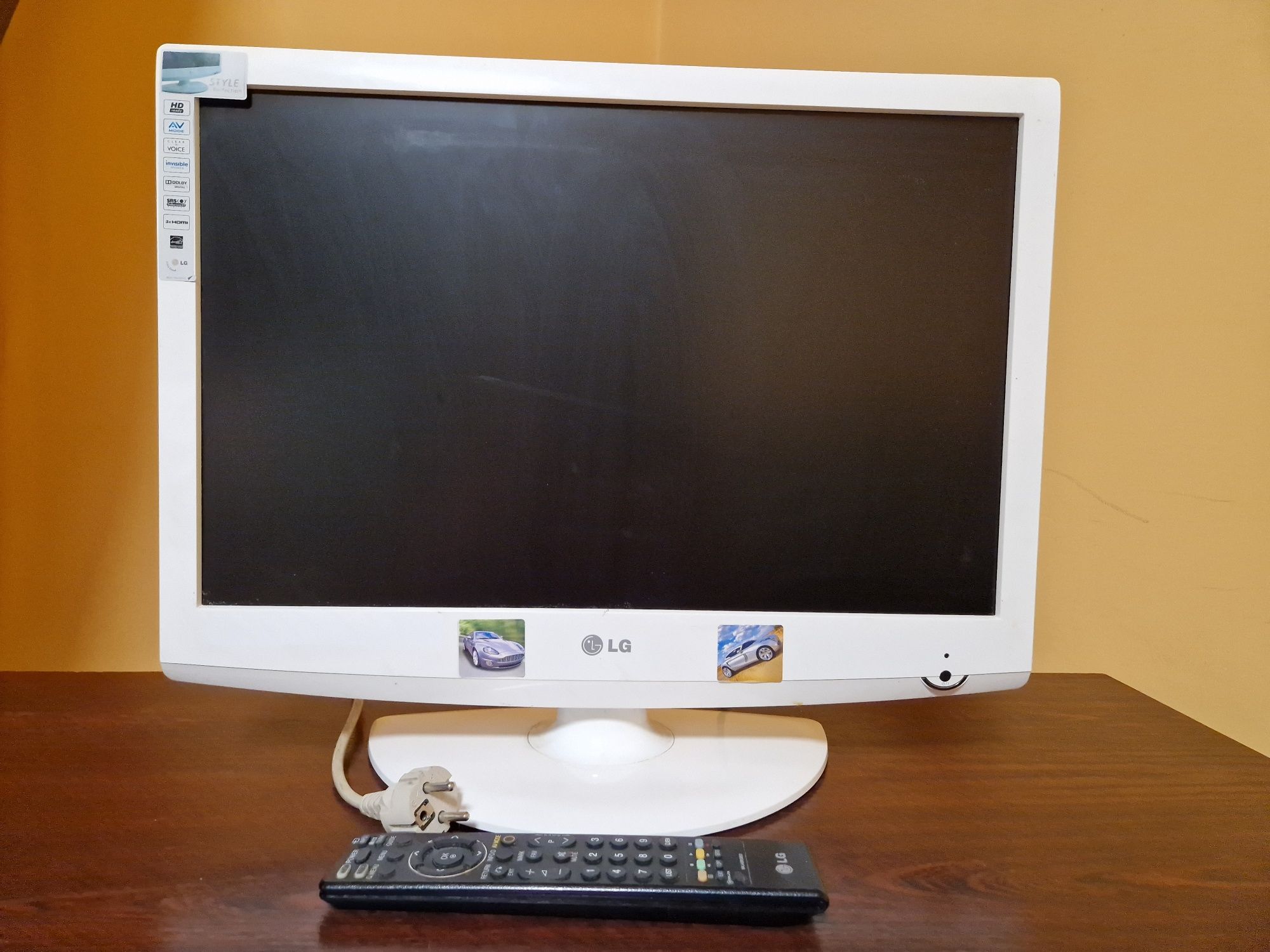 Телевізор LG  22" LED, у відмінному стані