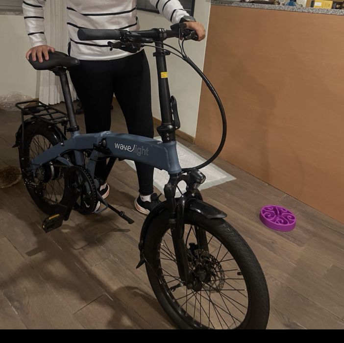 WaveLight Elétrica – Como Nova, Dobrável e Super Prática