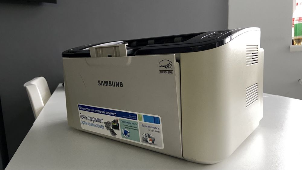 Лазерний принтер Samsung ML-1671