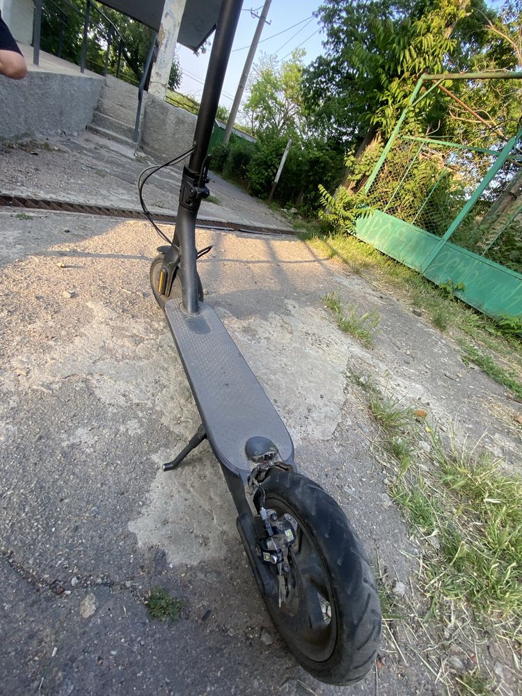 продам элетросамокат