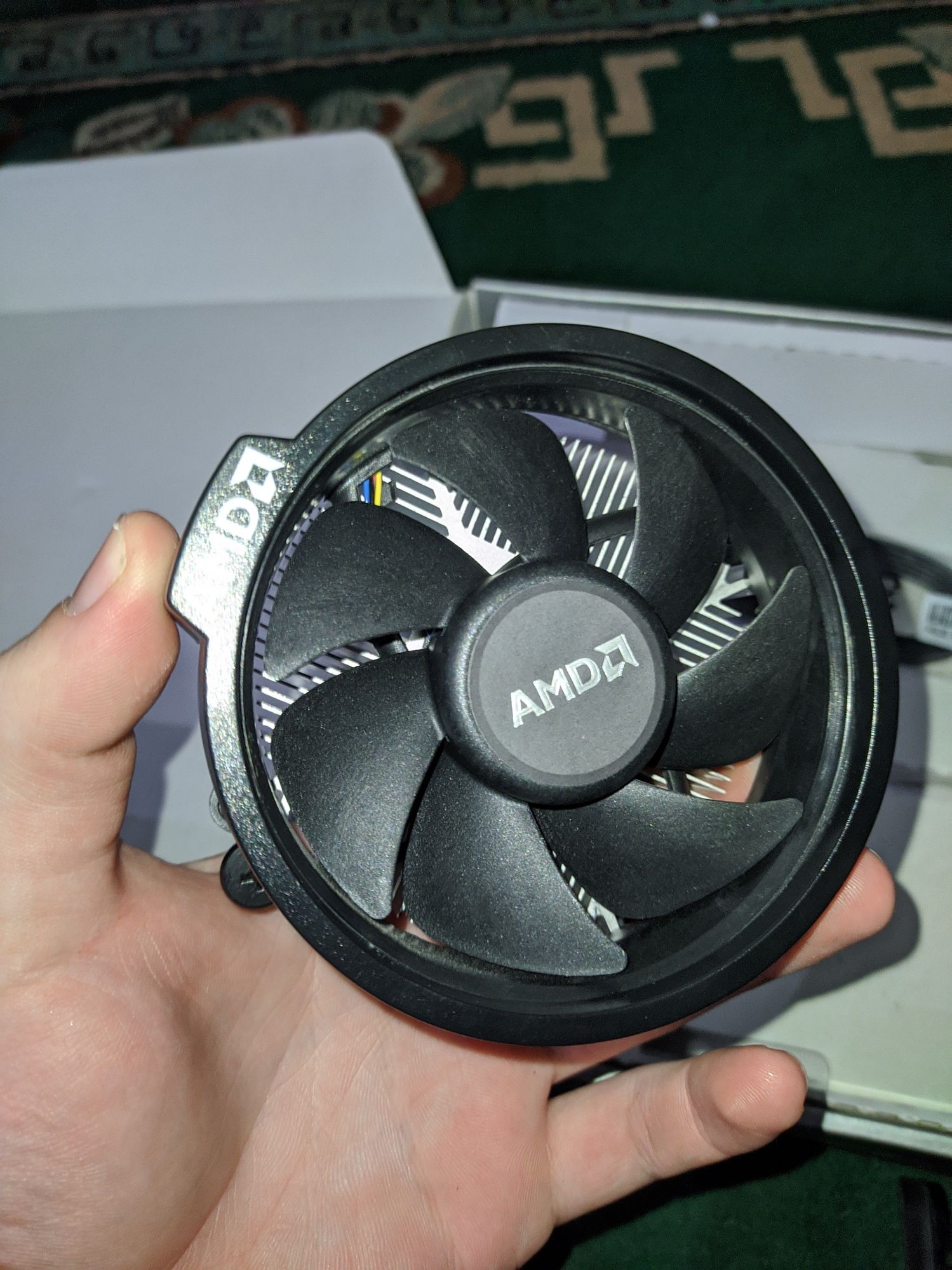 Продам новый кулер AMD