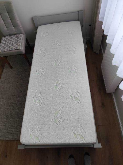 łóżko jednoosobowe, drewniane, szare, 80x200