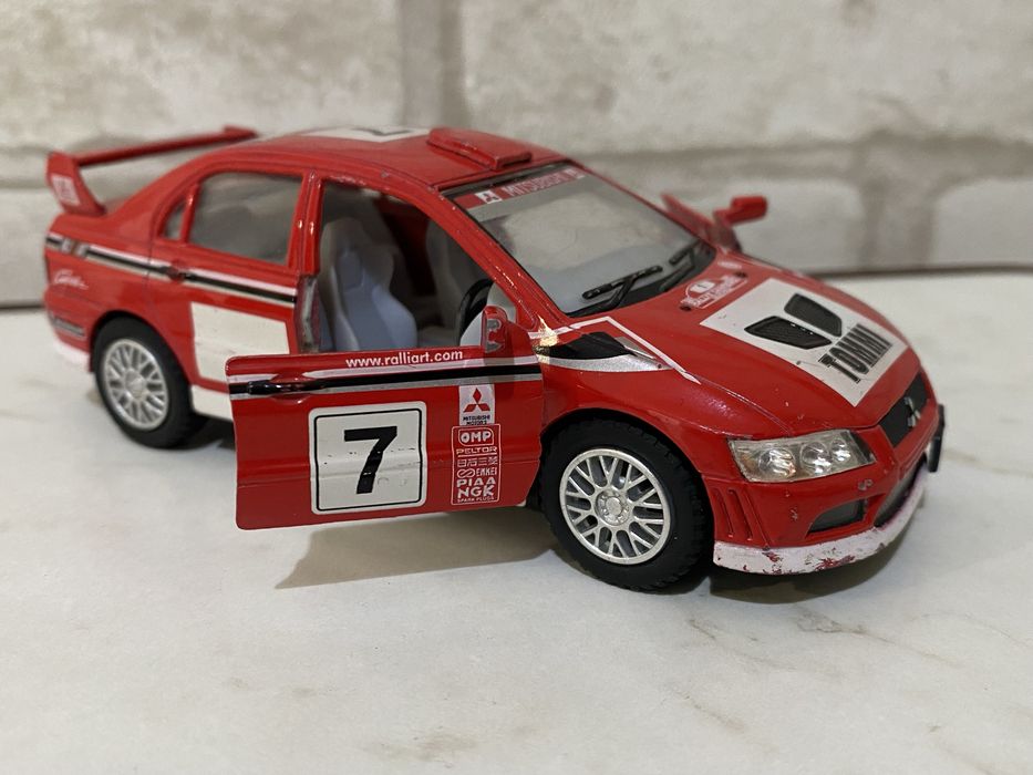 Машинки коллекционные