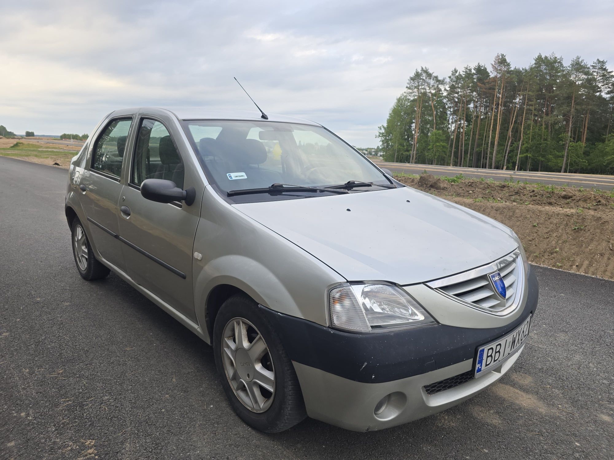 Dacia Logan 2006r * sprawna klima * 1.6 LPG * hak * elektryka