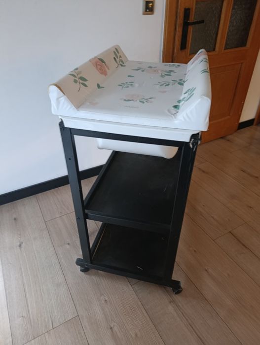 Przewijak z wanienką