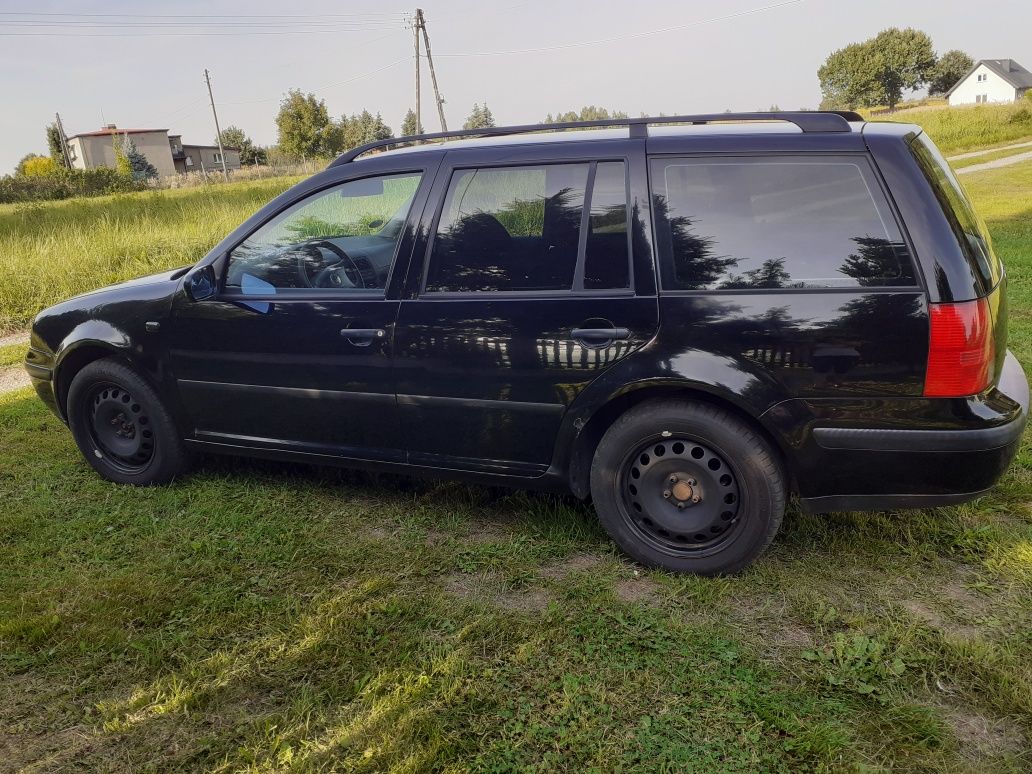 Volkswagen Golf 4 kombi