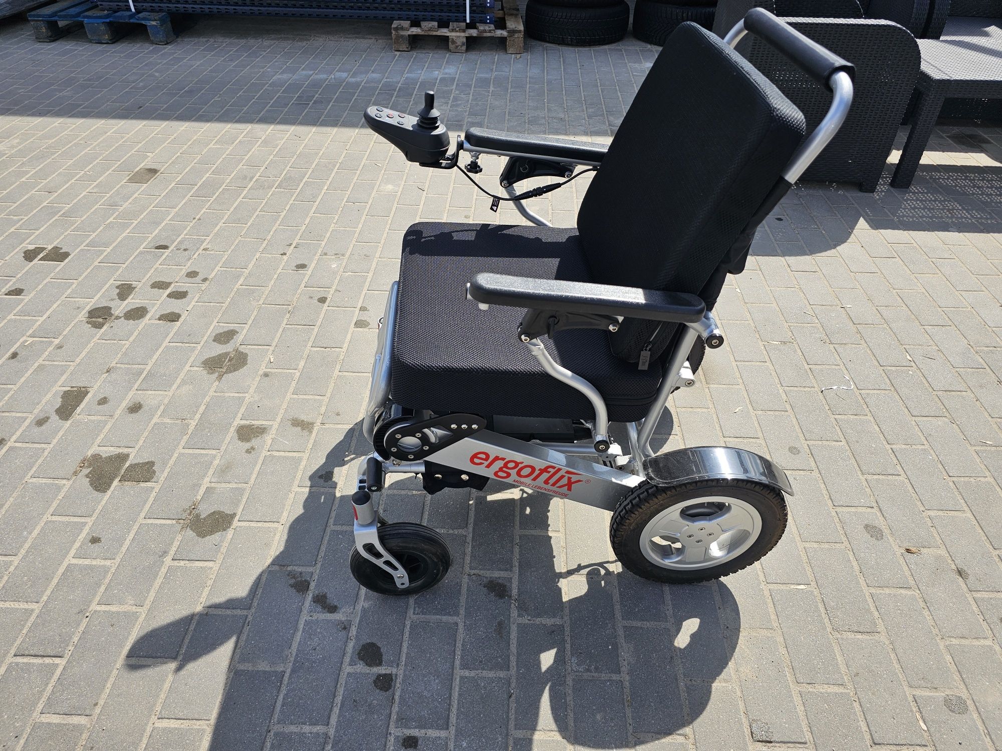 Wózek inwalidzki elektryczny Ergoflix L Składany