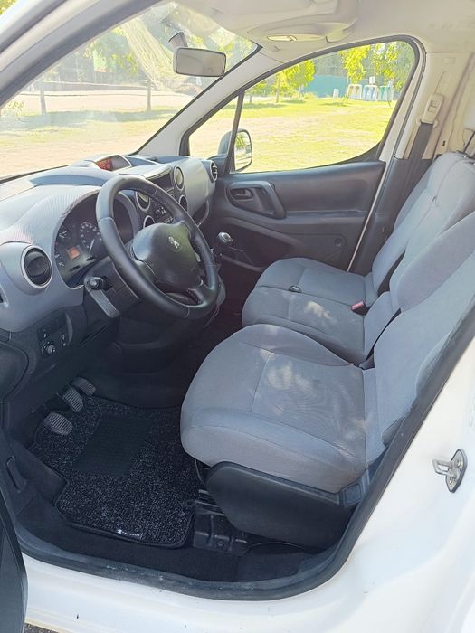 PEUGEOT PARTNER 1.6 hdi 3lugares 2015