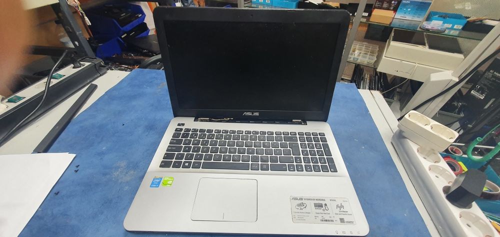 ASUS X555L usado - peças
