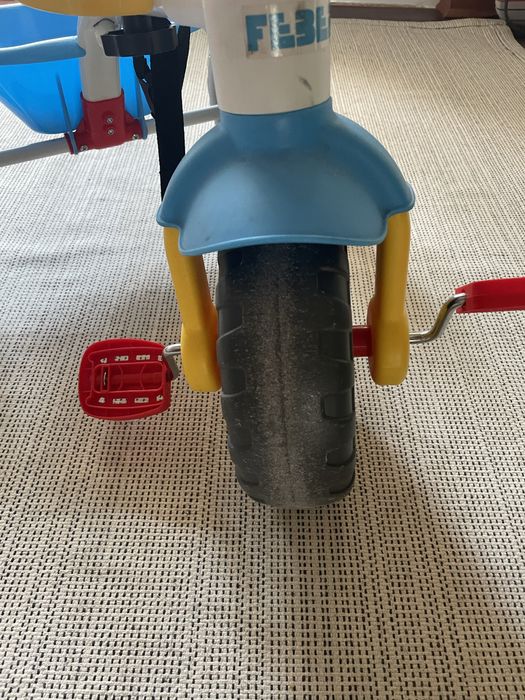 Triciclo tricolor Feber