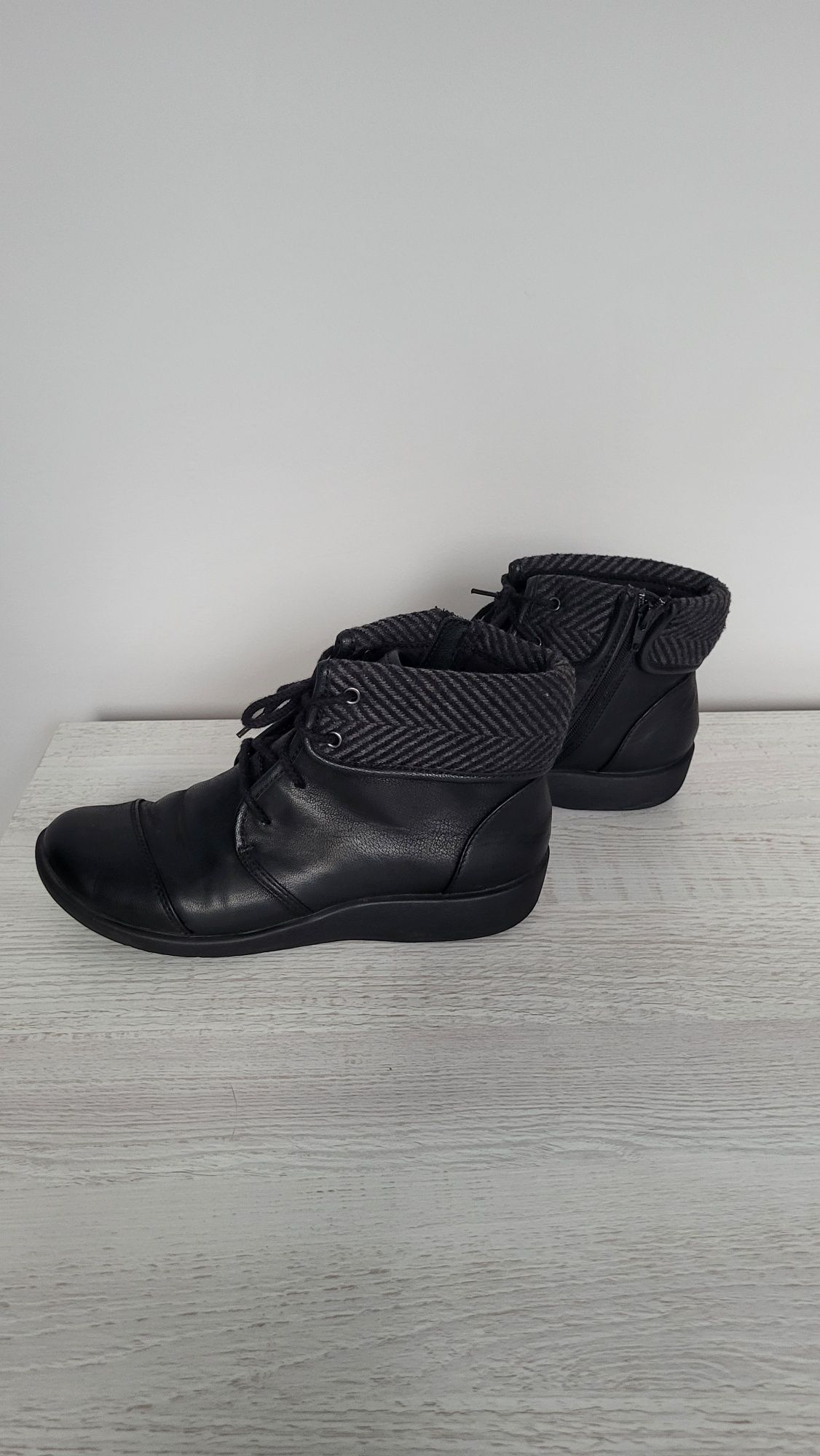 Buty zimowe Clarks rozmiar 35,5