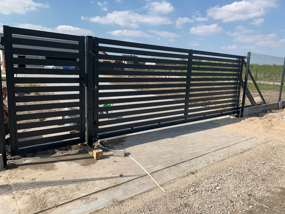 Montaż ogrodzeń, ogrodzenia panelowe 2D 3D ,siatka,panele,bramy,furtki
