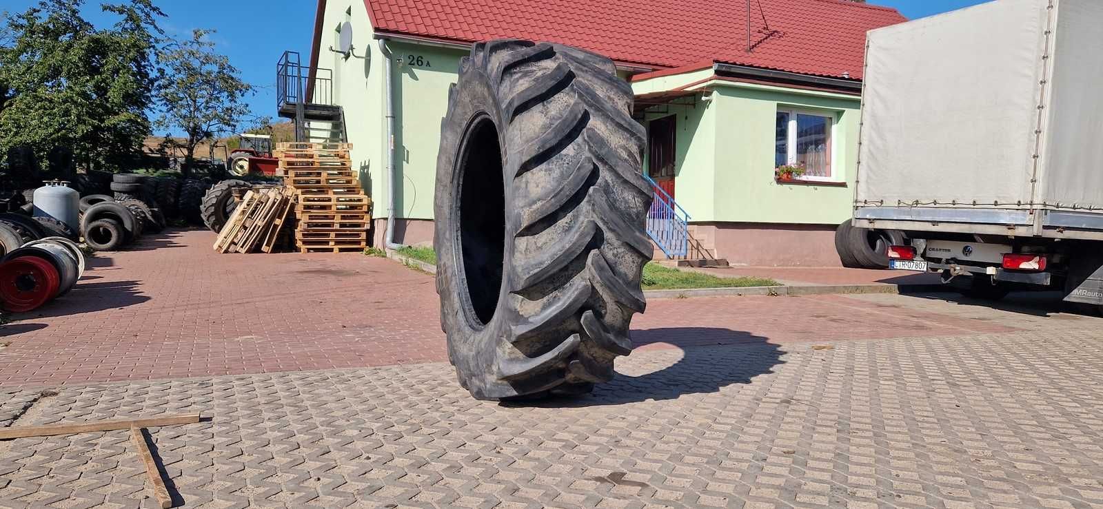 650/65r42 620/70r42 Pirelli 90% 2018r