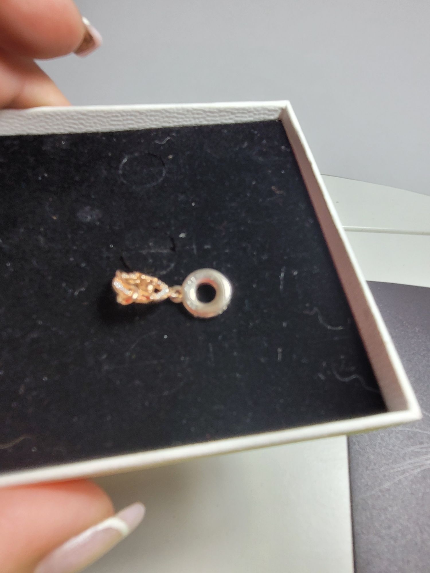 Charms zawieszka Pandora