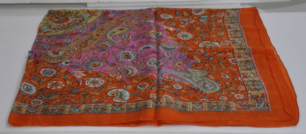 Chusta Apaszka Szal Szalik Damska Jedwabna Jedwab z Indii 102x98cm