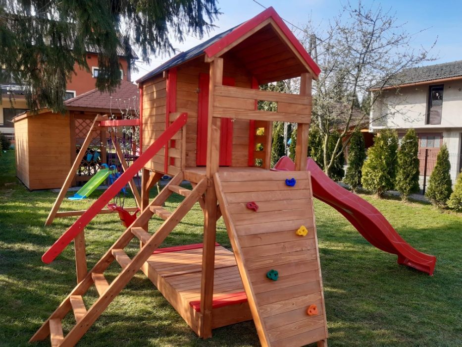 duży Plac zabaw, domek dla dzieci, zjeżdżalnia, ścianka wspinaczkowa