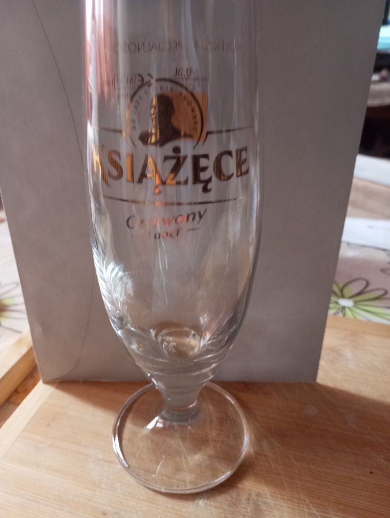 Kolekcjonerski kufel na nóżce do Piwa
