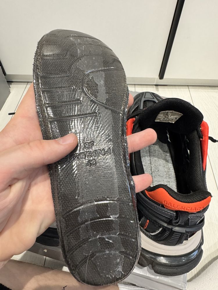Balenciaga track v2